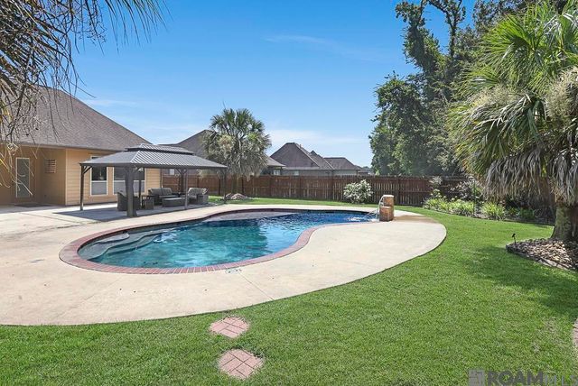 16052 Magnolia Trace Pkwy, Saint George, LA 70817