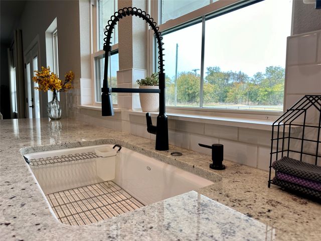 105 Proctor Lane, Decatur, TX 76234