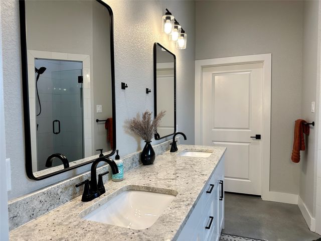 105 Proctor Lane, Decatur, TX 76234