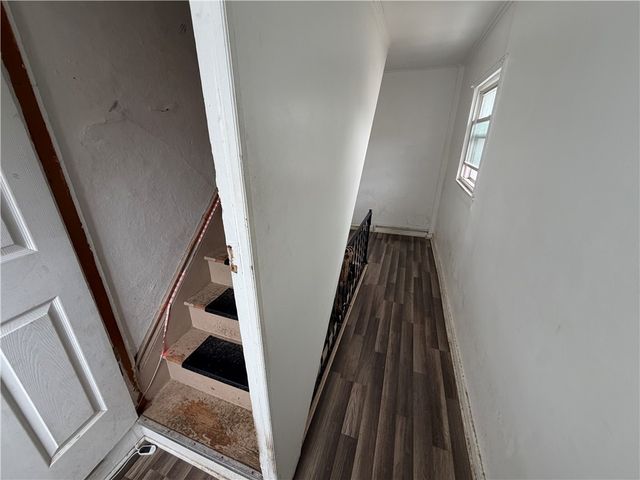 98 S 15th St, South Side, PA 15203