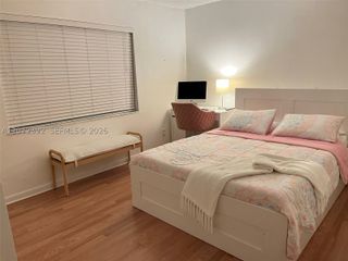 10468 NW 8th St 102, Pembroke Pines, FL 33026
