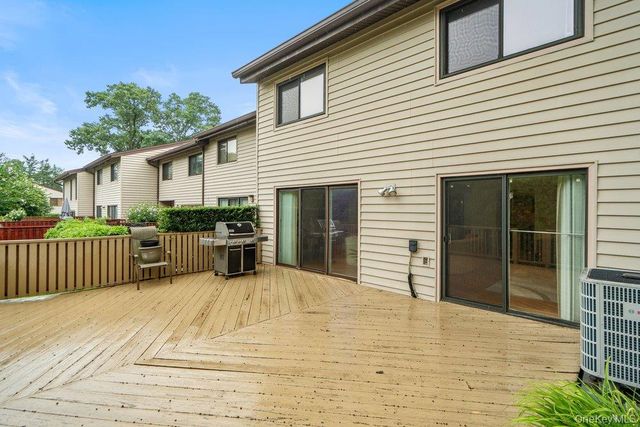 11 Maple Run Drive, Jericho, NY 11753