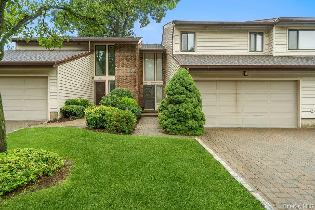11 Maple Run Drive, Jericho, NY 11753