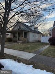 139 MAPLE AVE, Hershey, PA 17033