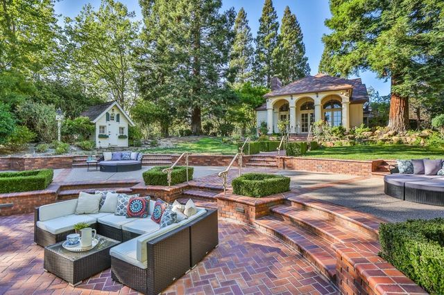 41 Willow Creek Ln, Danville, CA 94506