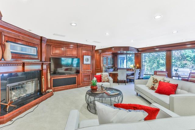 41 Willow Creek Ln, Danville, CA 94506