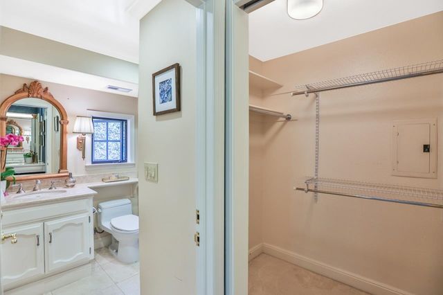 41 Willow Creek Ln, Danville, CA 94506