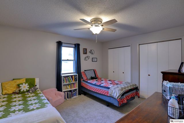 560 N 6th Street, Arlington, NE 68002