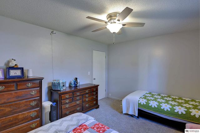 560 N 6th Street, Arlington, NE 68002