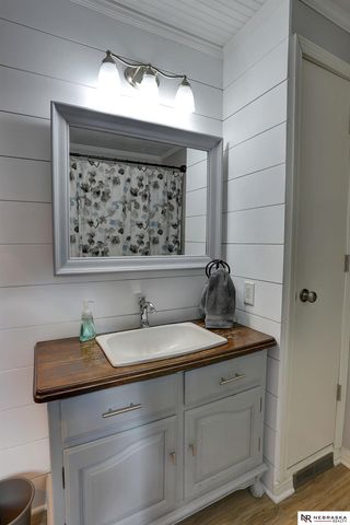 560 N 6th Street, Arlington, NE 68002