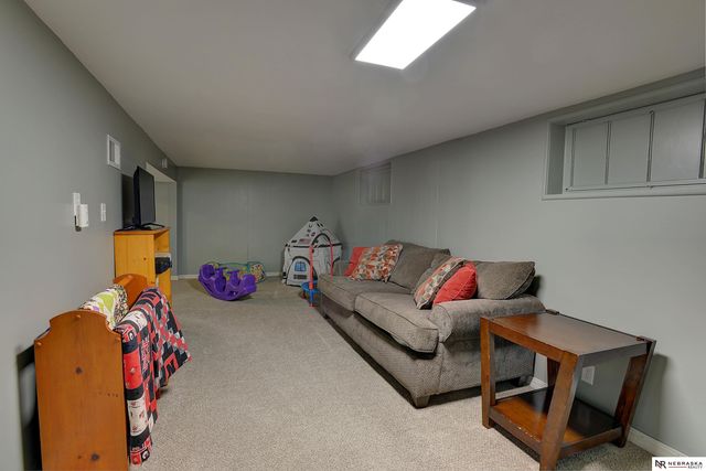 560 N 6th Street, Arlington, NE 68002