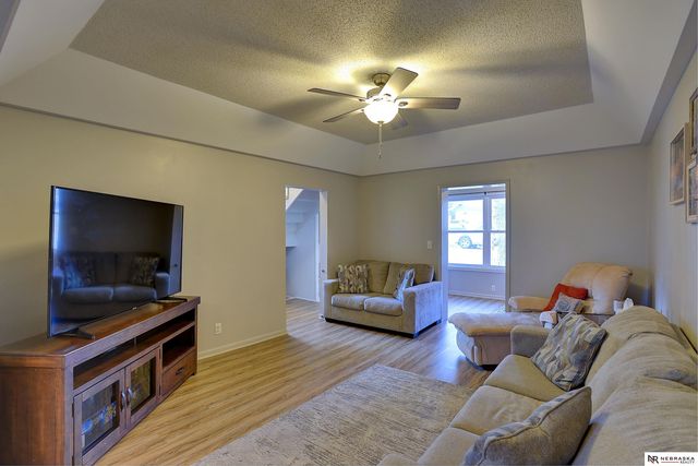 560 N 6th Street, Arlington, NE 68002