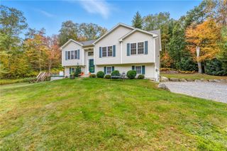 2 Reynolds Road, Glocester, RI 02814