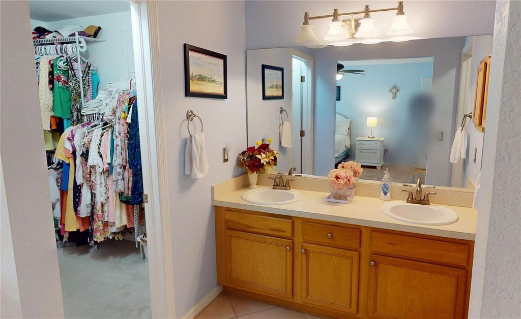 Image 12 of property listing at 425 JAPURA STREET, Punta Gorda, FL 33983