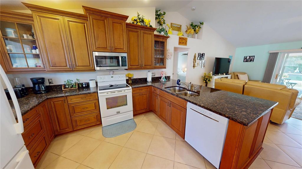 Image 7 of property listing at 425 JAPURA STREET, Punta Gorda, FL 33983