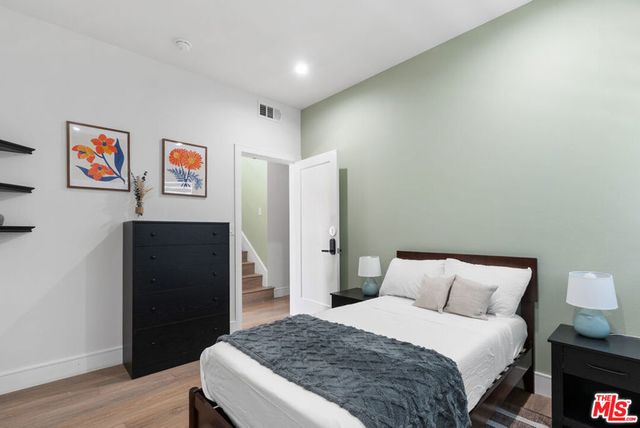 1341 N Mariposa Avenue, Los Angeles, CA 90027