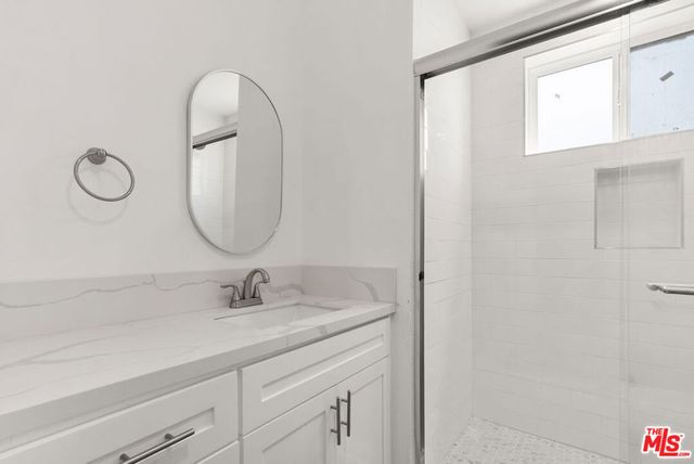 1341 N Mariposa Avenue, Los Angeles, CA 90027