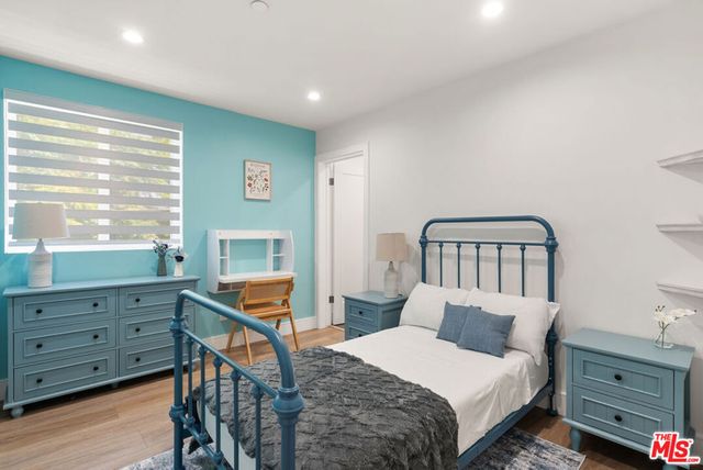 1341 N Mariposa Avenue, Los Angeles, CA 90027