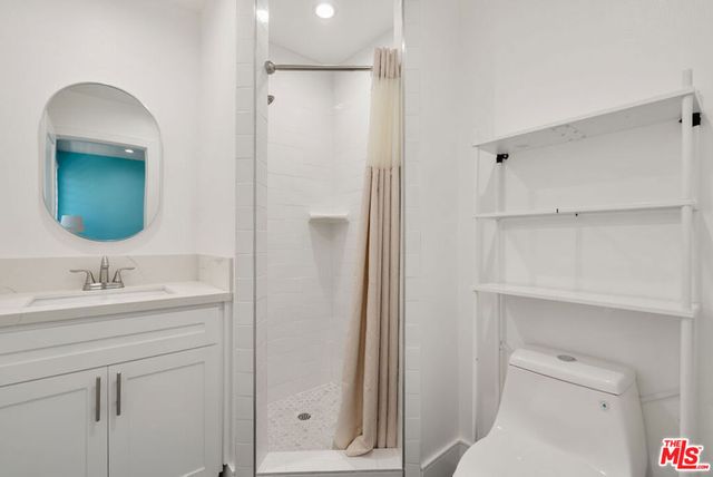 1341 N Mariposa Avenue, Los Angeles, CA 90027