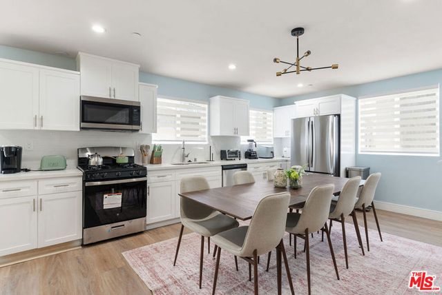 1341 N Mariposa Avenue, Los Angeles, CA 90027