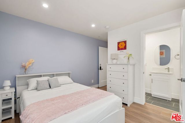 1341 N Mariposa Avenue, Los Angeles, CA 90027