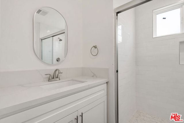 1341 N Mariposa Avenue, Los Angeles, CA 90027