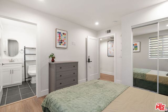 1341 N Mariposa Avenue, Los Angeles, CA 90027