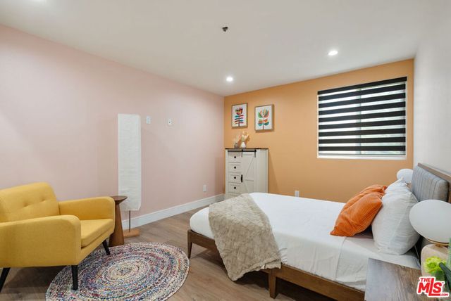 1341 N Mariposa Avenue, Los Angeles, CA 90027