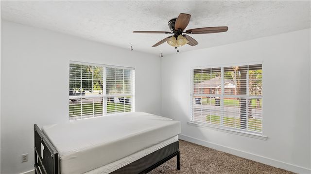 819 Avenue B, College Station, TX 77840