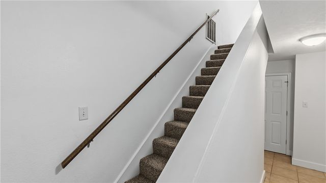 819 Avenue B, College Station, TX 77840