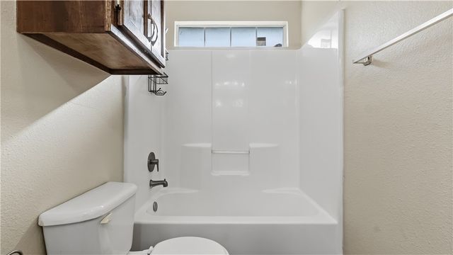 819 Avenue B, College Station, TX 77840
