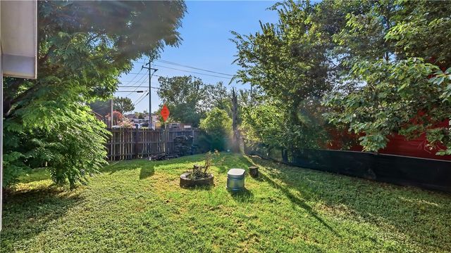 819 Avenue B, College Station, TX 77840