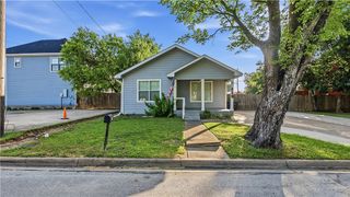 819 Avenue B, College Station, TX 77840