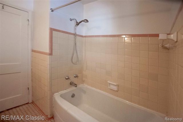 4056 Robina Avenue, Berkley, MI 48072