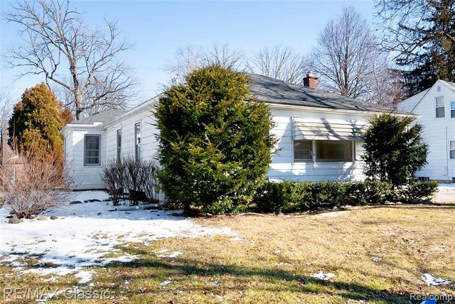 4056 Robina Avenue, Berkley, MI 48072