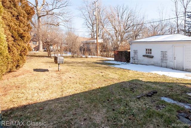 4056 Robina Avenue, Berkley, MI 48072