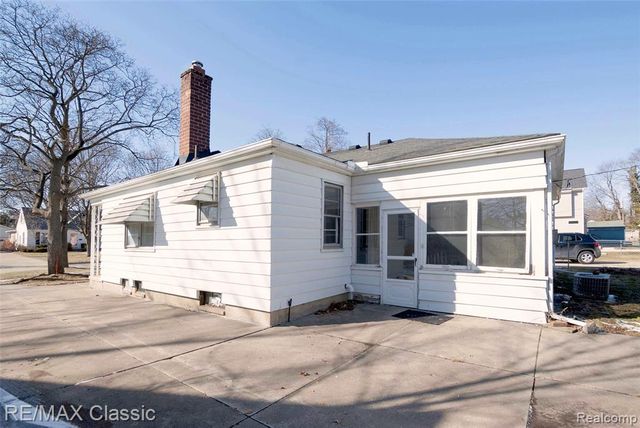 4056 Robina Avenue, Berkley, MI 48072