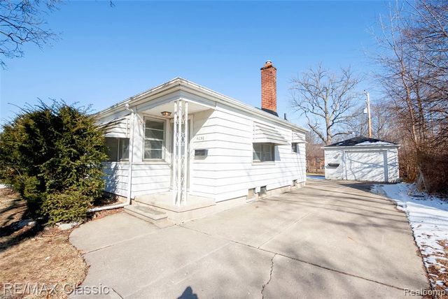 4056 Robina Avenue, Berkley, MI 48072