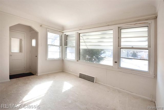 4056 Robina Avenue, Berkley, MI 48072