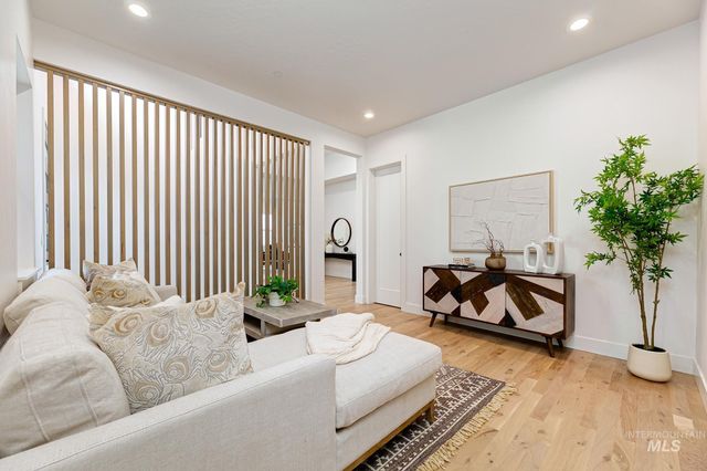 5833 E Prominence Dr., Boise, ID 83716