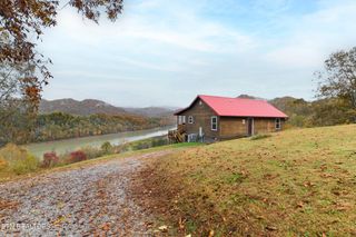 361 Holiday Lane, Tazewell, TN 37879