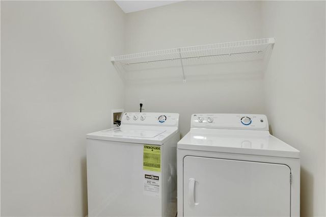 1300 Hopkins Drive, Decatur, GA 30033