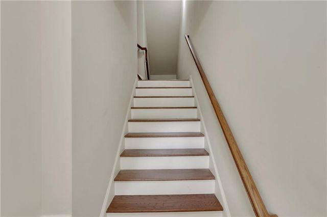 1300 Hopkins Drive, Decatur, GA 30033