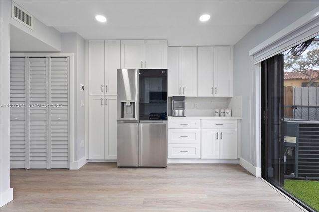 10053 SW 77th Ct, Miami, FL 33156