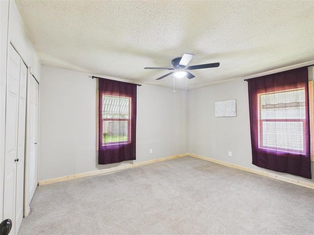 2203 NW 28th St, Lawton, OK 73505