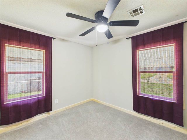 2203 NW 28th St, Lawton, OK 73505