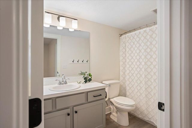 348 Hawkchase Court, Grand Rapids Twp, MI 49525