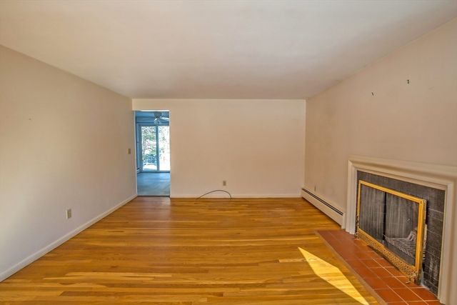 208 Birch Rd, Longmeadow, MA 01106