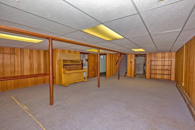 208 Birch Rd, Longmeadow, MA 01106