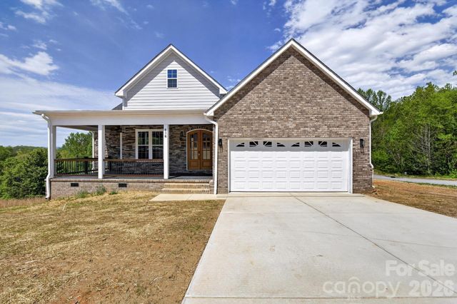 416 Whitmore Street SE, Lenoir, NC 28645
